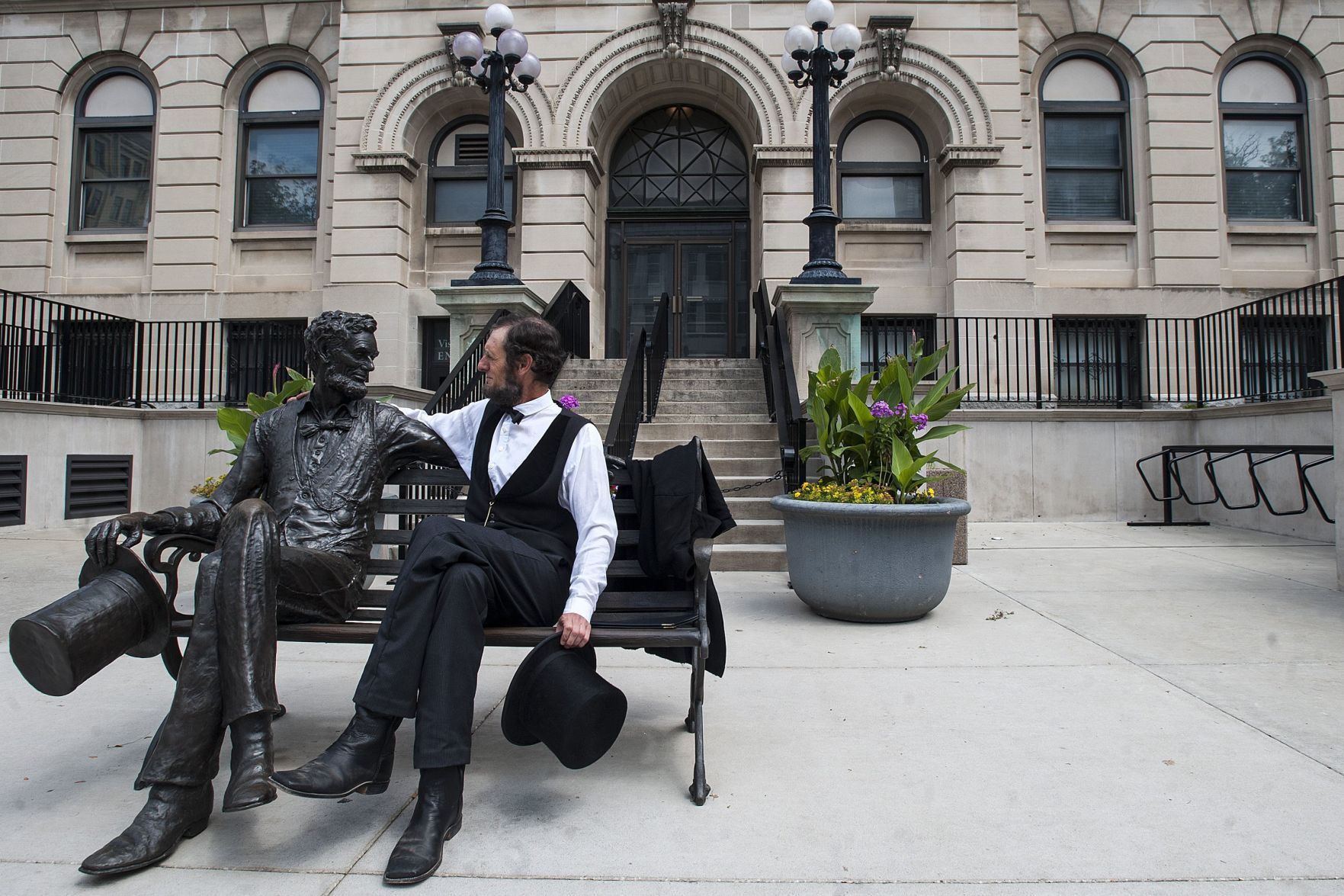 Abe Lincoln bench